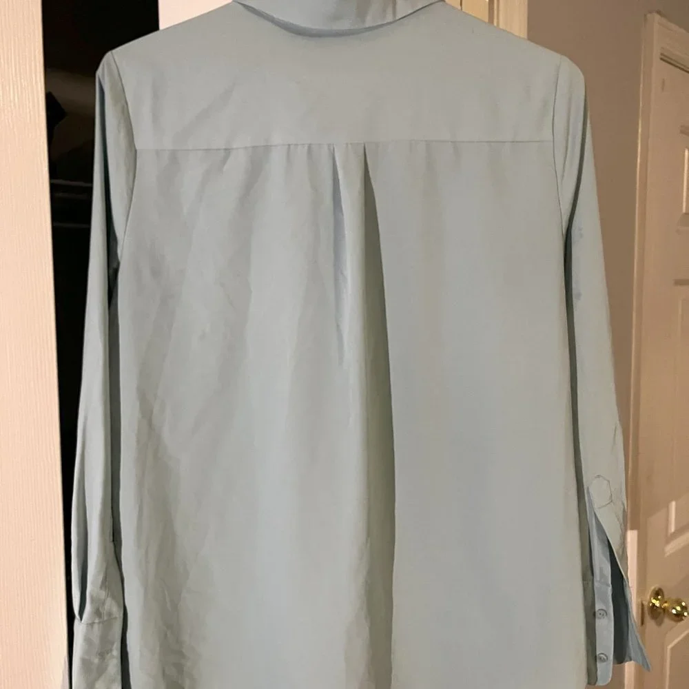 Blue button down - Picture 2 of 4